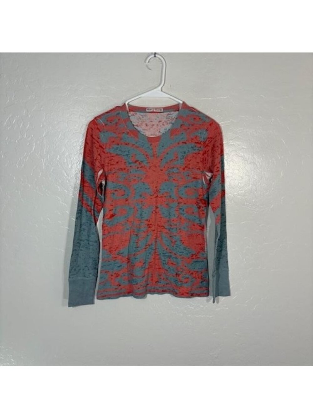 Whimsy Rose Shirt Womens XS Red Blue Floral Print Crewneck Long Sleeve Top USA